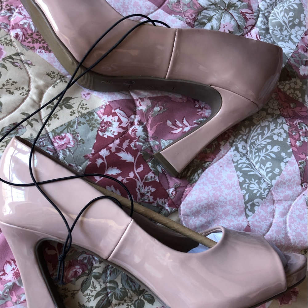 NWT Nude PeepToe Pumps
